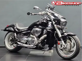 Suzuki VZR1800 BOULEVARD M109R