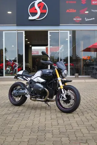 BMW R NINE T