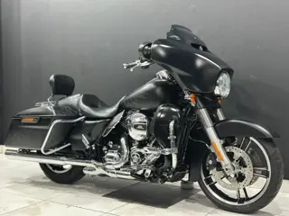 Harley-Davidson Touring Street Glide Special
