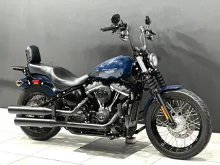 Harley-Davidson Softail Street Bob Special