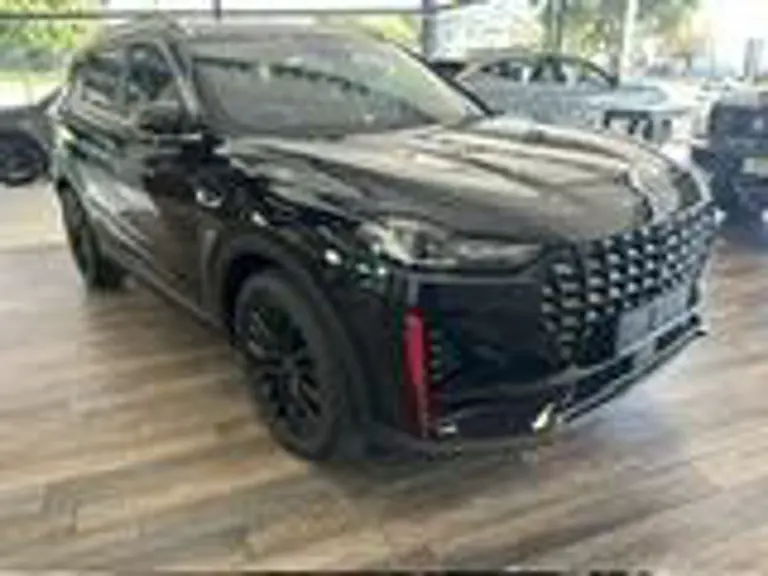 Jetour X70 Plus 1.5T Deluxe 2025