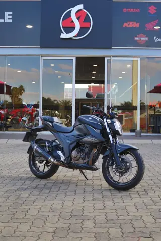 Suzuki GSX 250 GIXXER