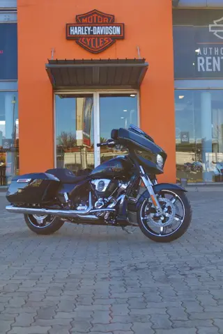Harley-Davidson Street Glide 117