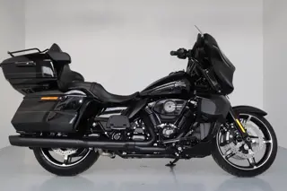 Harley-Davidson Street Glide Ultra 117