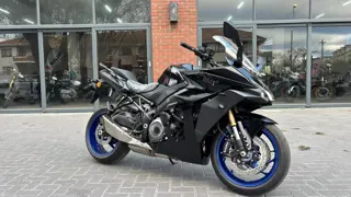 Suzuki GSXS 1000GT