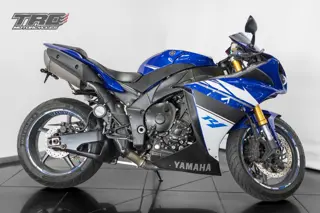 Yamaha YZF R1