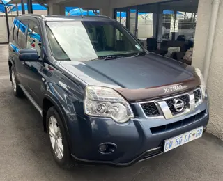 Nissan X-Trail 2.2D 4x2 SEL