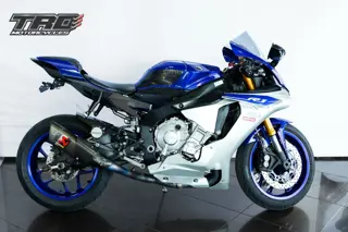 Yamaha YZF R1