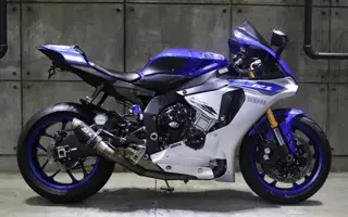 Yamaha R1
