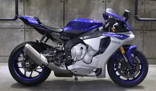 Yamaha R1