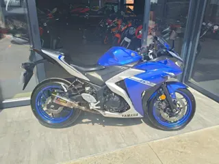 Yamaha R3 Manual