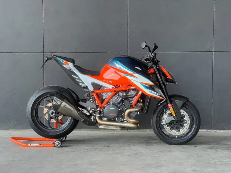 KTM 1290 SUPER DUKE RR 2021