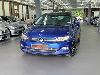Volkswagen Polo Hatch 1.0TSI Comfortline R-Line Auto