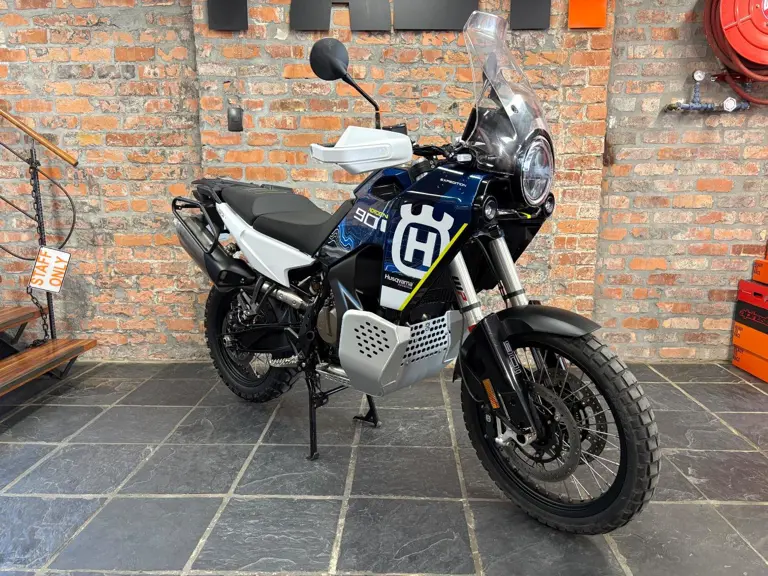 Husqvarna 901 NORDEN EXPEDITION 2023