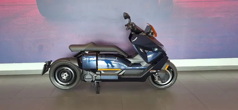 BMW CE 04 CE 04 2025