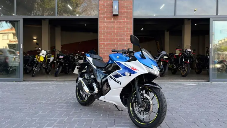 Suzuki GSX 250SF 2026