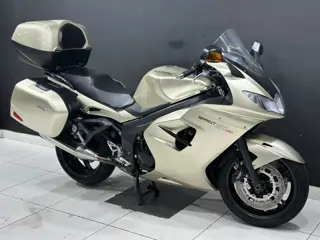 Triumph Sprint 1050 GT SE