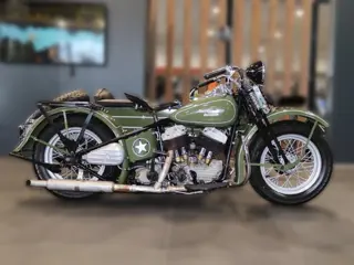 Harley-Davidson 10/12 with Sidecar