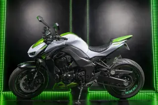 Kawasaki Z1000 (ZR1000F)