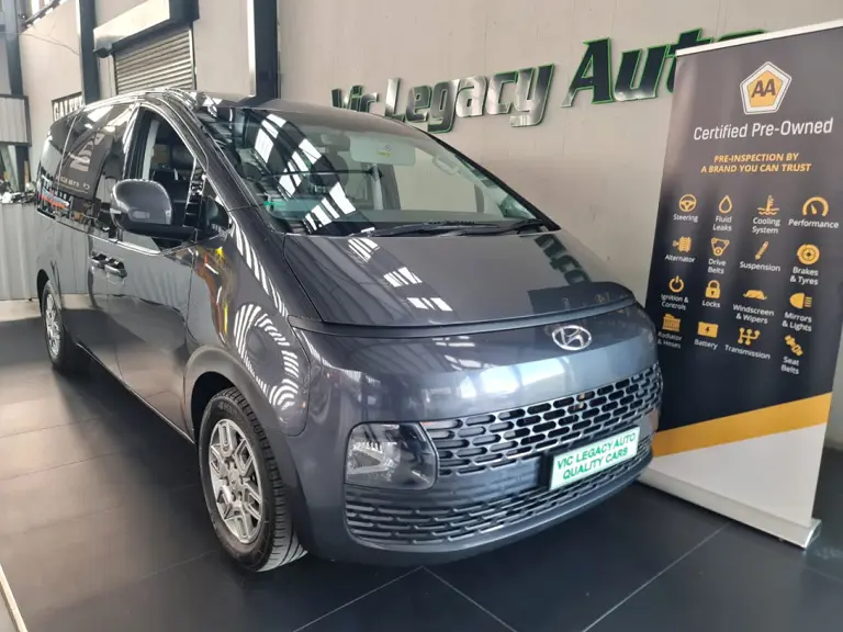 Hyundai STARIA 2.2D EXECUTIVE 9 SEATER AT 2022