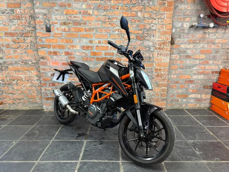 KTM 390 DUKE 2023