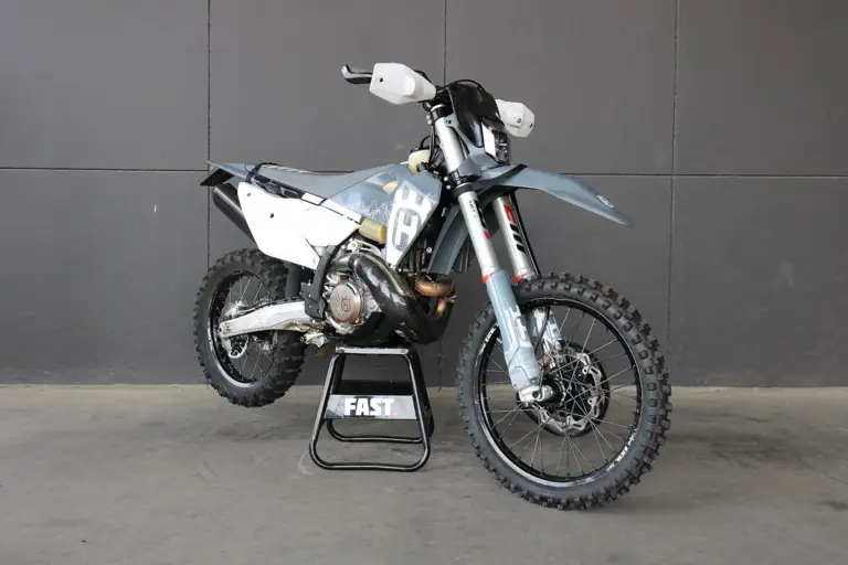 Husqvarna HUSQVARNA TE300 2024 HUSQVARNA TE300 2024