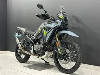 CFMOTO 450 MT