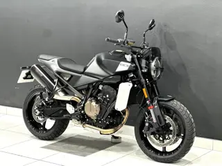 Husqvarna 801 Svartpilen
