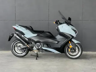Yamaha Tmax 560