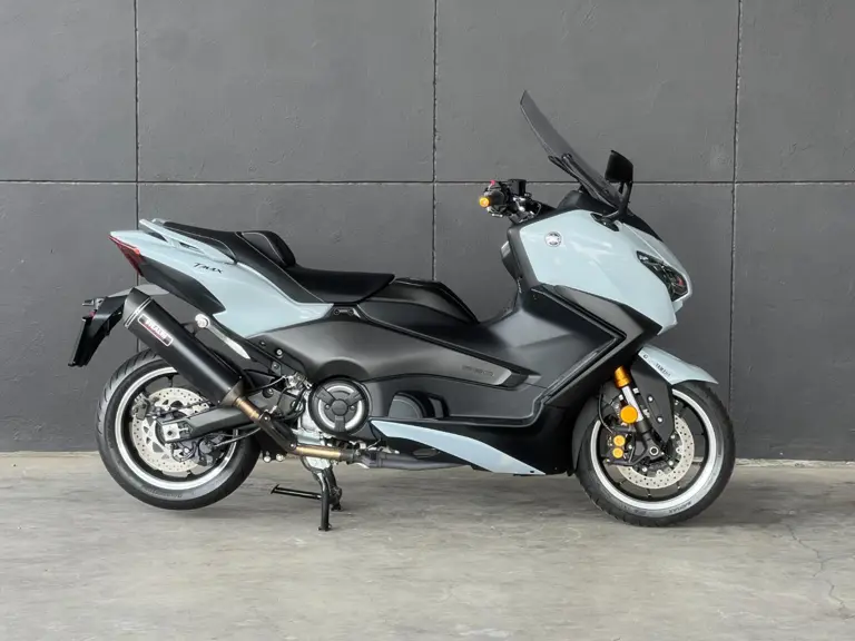 Yamaha Tmax 560 2025