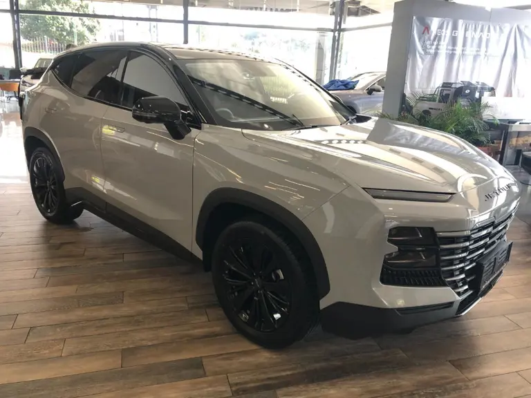Jetour Dashing 1.5T Deluxe 2026