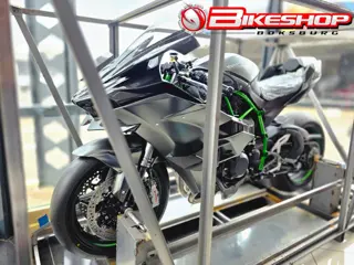 Kawasaki H2 R Supercharged