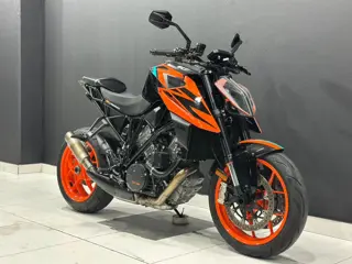 KTM 1290 SUPER DUKE R