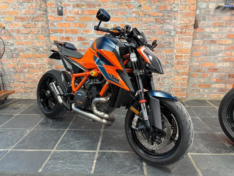 KTM 1290 SUPER DUKE R 2020