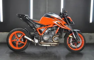 KTM 1290 SUPER DUKE R