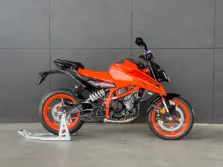 KTM 390 DUKE 2024 KTM 390 DUKE