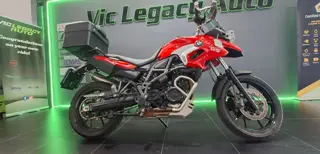 BMW F700GS