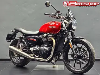 Triumph STREET TWIN 900 BONNEVILLE