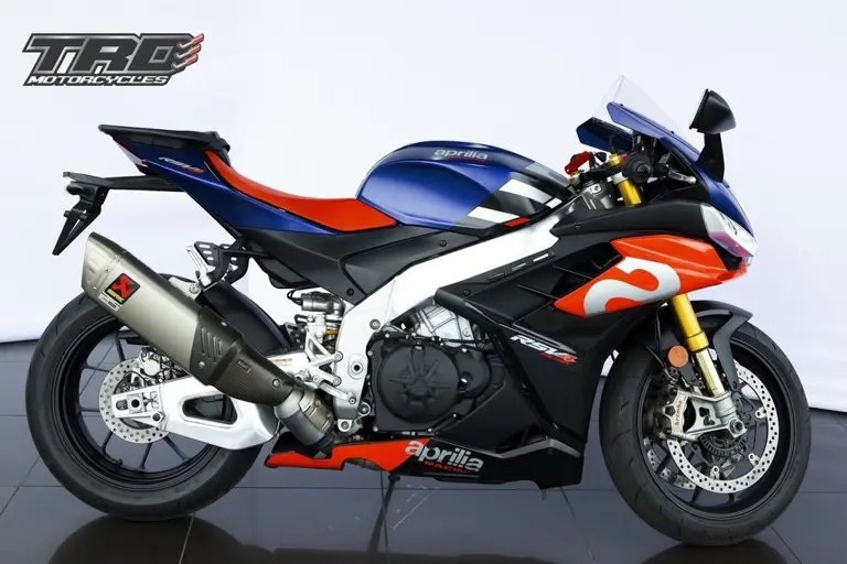 Aprilia RSV4 1100 Factory 2024