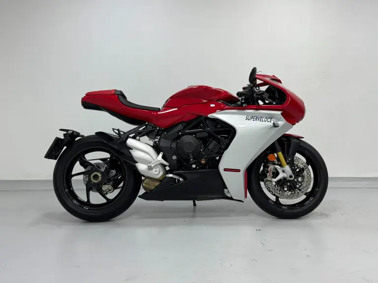 Mv Agusta Superveloce 800 2024