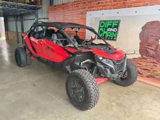 Can-Am Maverick R max X AUTOMATIC