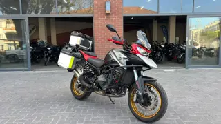 QJ Motor SRT 900 SX