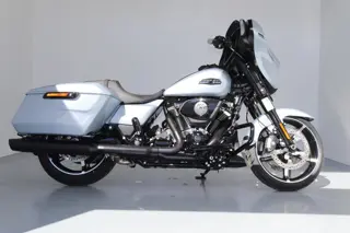 Harley-Davidson Street Glide 117
