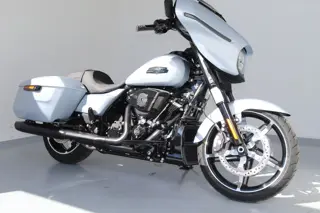 Harley-Davidson Street Glide 117