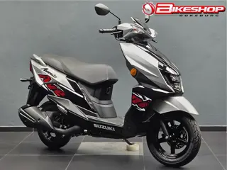 Suzuki UN125 Avenis