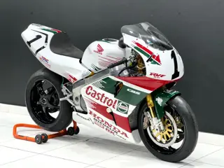 Honda RC45 HRC SBK - Simon Crafar 1000