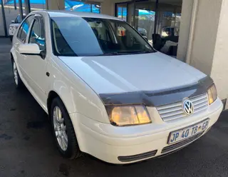Volkswagen Jetta 2.0 Highline Auto