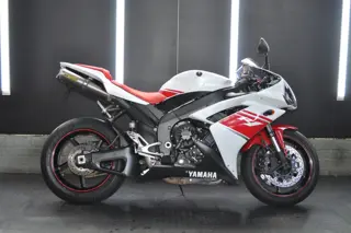 Yamaha R1