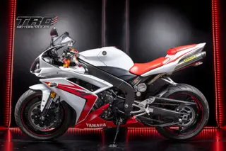 Yamaha YZF R1