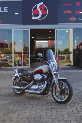 Harley-Davidson XL883L Superlow